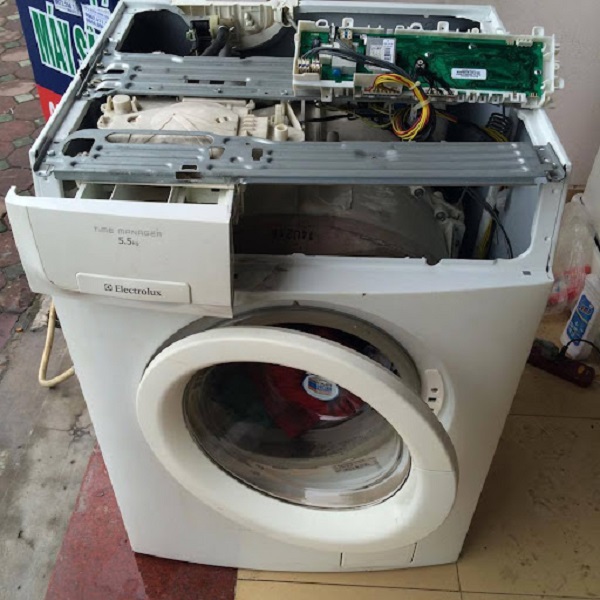 Linh kiện máy giặt có thể gặp sự cố bất chợt